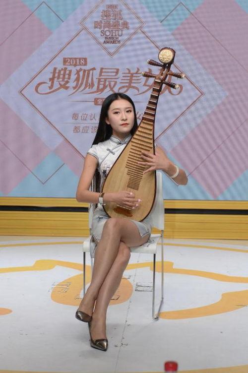 成人走秀琵琶道具视频大全,成人走秀琵琶道具视频精选集锦-第3张图片-草莓视频深夜