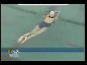 成人游泳蝶泳教学视频,轻松掌握蝶泳技巧全解析-第3张图片-草莓视频深夜