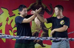 武术成人女生实战视频,女性力量与技巧的完美展现-第1张图片-草莓视频深夜 武术成人女生实战视频,女性力量与技巧的完美展现-第1张图片-草莓视频深夜