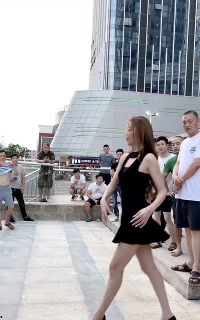 成人劈叉痛的视频,专业指导与缓解技巧-第3张图片-草莓视频深夜