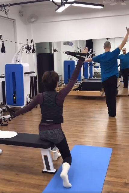 成人健身操作视频大全,操作视频大全精选解析-第1张图片-草莓视频深夜