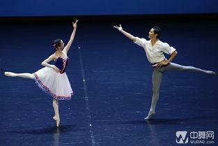 佛山成人芭蕾比赛视频-第1张图片-草莓视频深夜